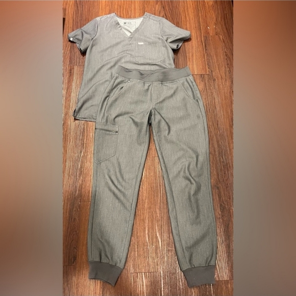 Figs scrub set - Picture 3 of 4